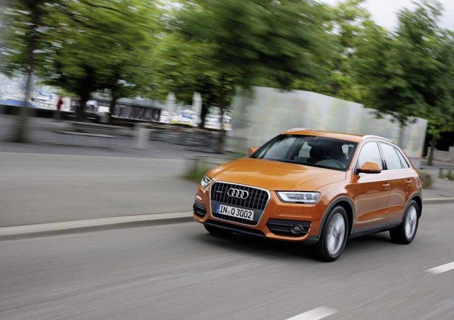  Audi Q3 2.0 TDI Quattro (8U) 2011 года  (WW) (фото 14 из 65)